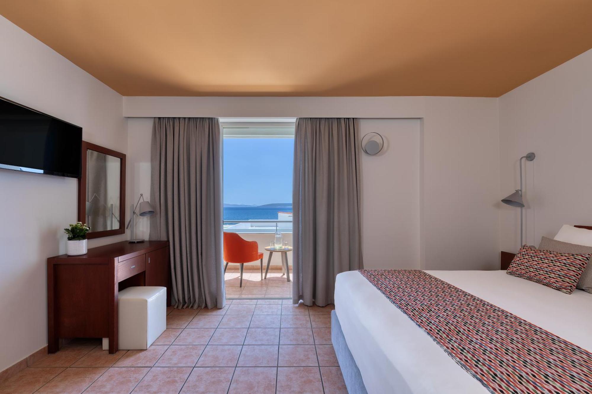 Flisvos Royal Hotel & Suites Толон Экстерьер фото
